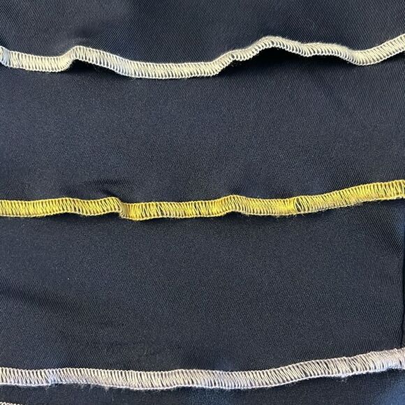 FILA Backspin Tiered Mini Skort Size L - Picture 5 of 5